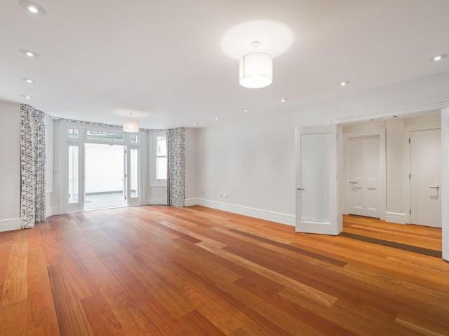 Apartment for rent in Knightsbridge, Greater London
