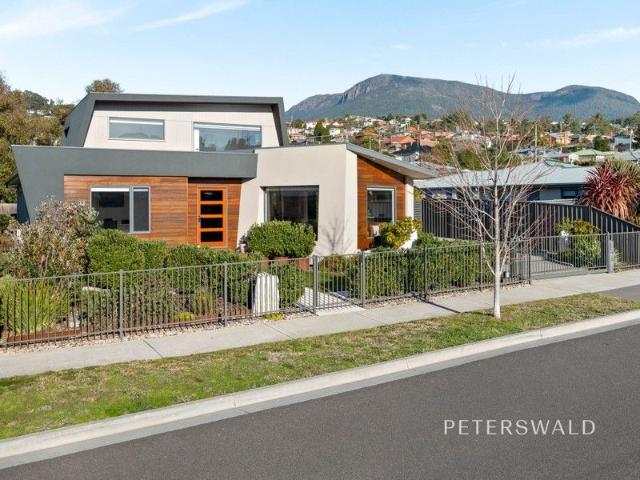 House for sale in New Town
