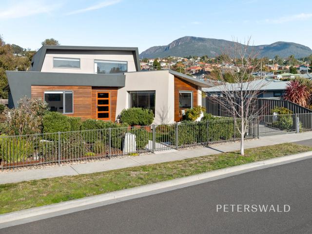 House for sale in New Town
