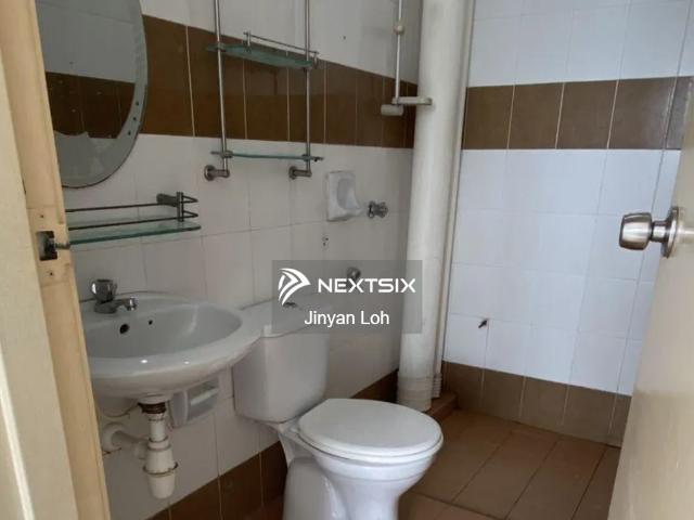 Residential House for sale in Petaling, Damansara Damai