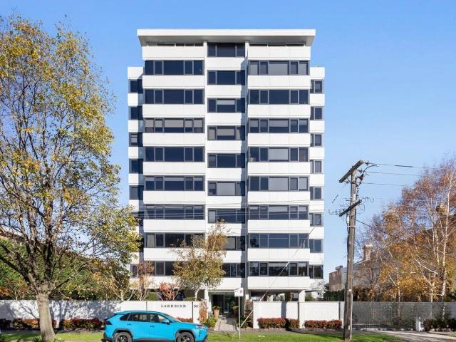 Apartment for rent in Middle Park, Melbourne