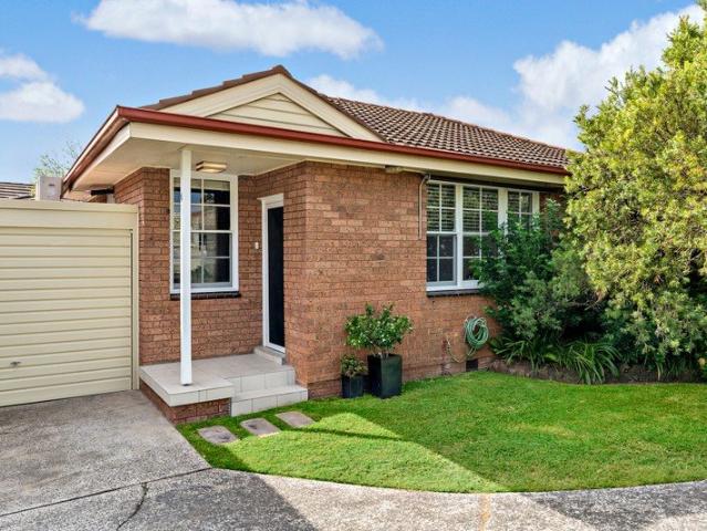 Villa for sale in Sydney, New South Wales