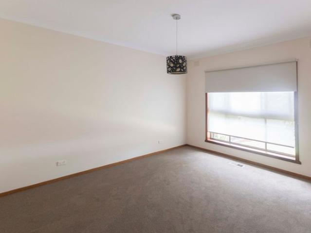 House for rent in Coburg North, Melbourne
