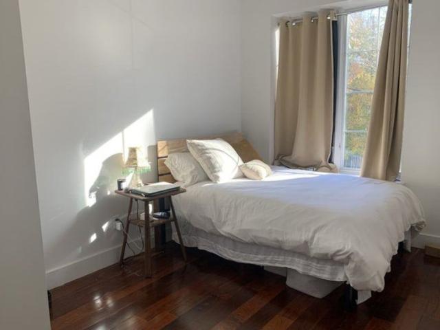 Room for rent in Arverne, New York