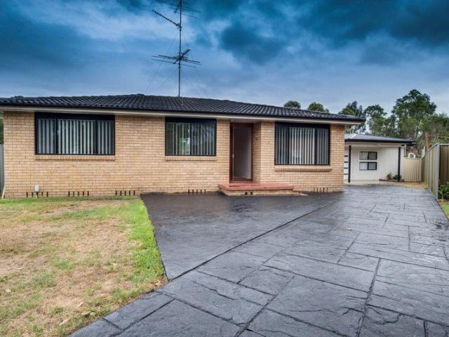 House for rent in St Clair, Sydney