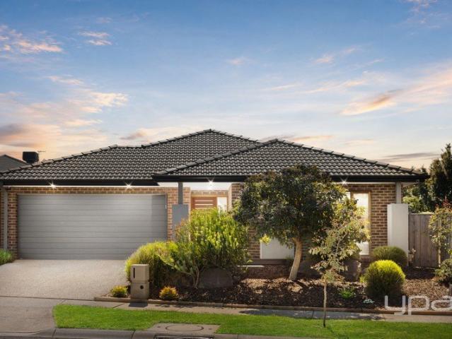 House for sale in Featherbrook, Melbourne