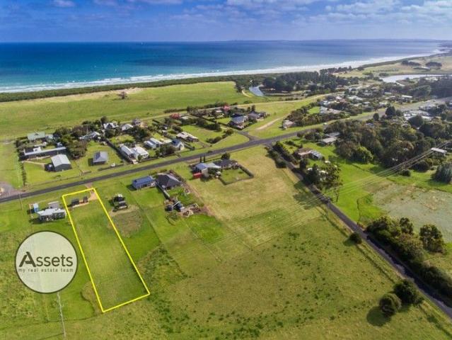 Land for sale in Narrawong, Victoria