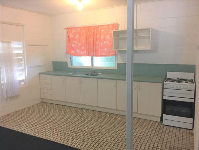 Apartment for rent in Saunders Beach, Queensland