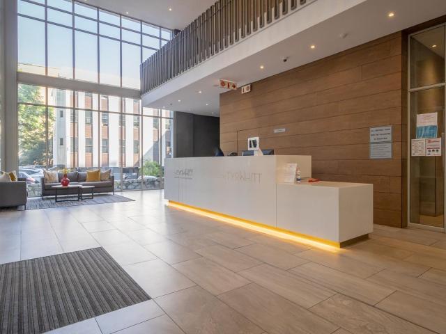 Apartment for rent in Parkwood, Rosebank