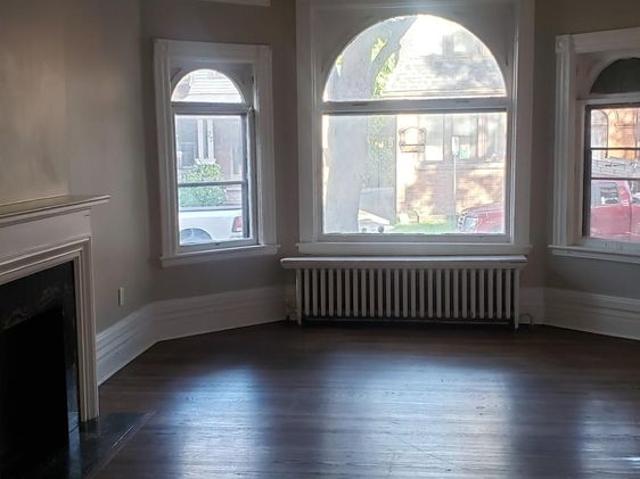 Apartment for rent in Ancaster, Ontario