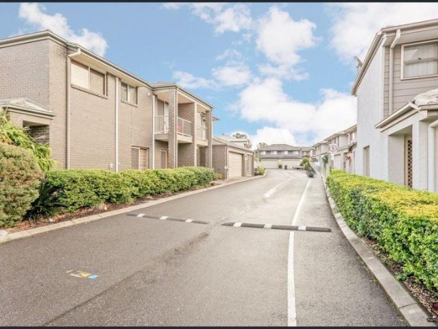 Townhouse for rent in Toombul, Queensland