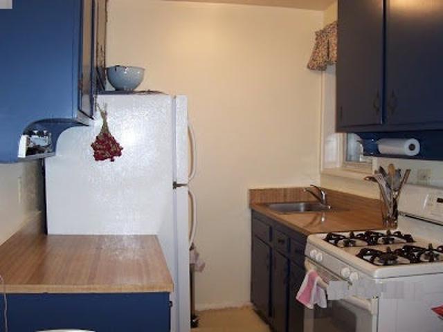 Room for rent in Glenwood, New York