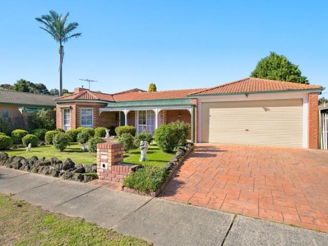 House for rent in Cranbourne North, Melbourne