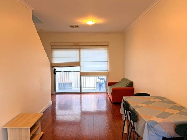 Townhouse for rent in Horseshoe Creek, South Australia