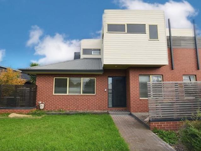 Apartment for rent in Pascoe Vale South, Melbourne