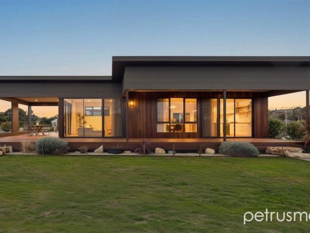 House for sale in Opossum Bay, Tasmania