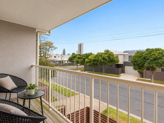 Townhouse for rent in Palm Beach, Gold Coast City