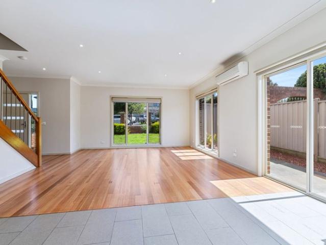 Townhouse for rent in Camerons Creek, Victoria