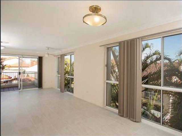 Townhouse for rent in Toombul, Queensland