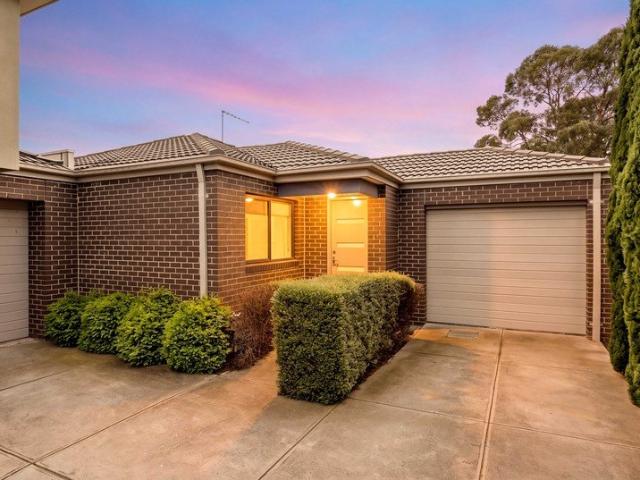 Apartment for sale in St Albans East, Melbourne