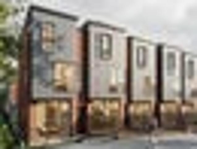 Townhouse for sale in Avondale, Oroua County