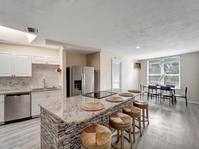 Room for rent in Port Charlotte, Florida