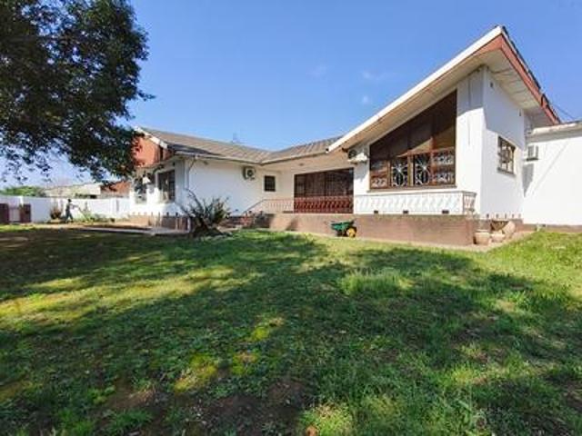 Commercial for rent in Mthatha, King Sabata Dalindyebo Local Municipality