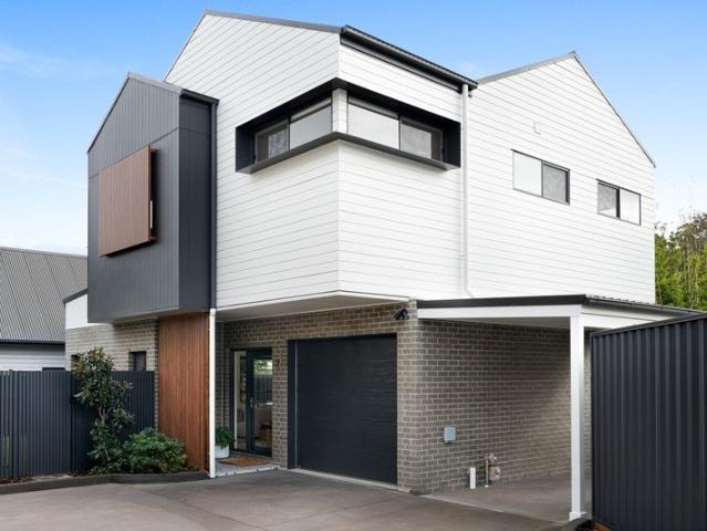 Townhouse for sale in Ambergate, New South Wales