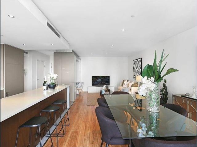 Apartment for rent in Lower North Shore, Sydney