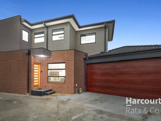 Townhouse for sale in Camerons Creek, Victoria
