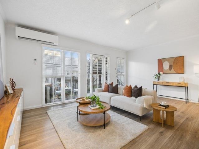 Apartment for sale in Camerons Creek, Victoria