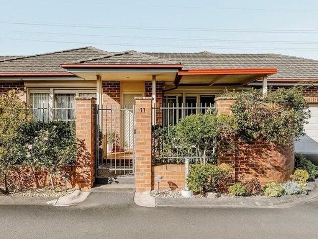 Villa for rent in Wollongong West, New South Wales