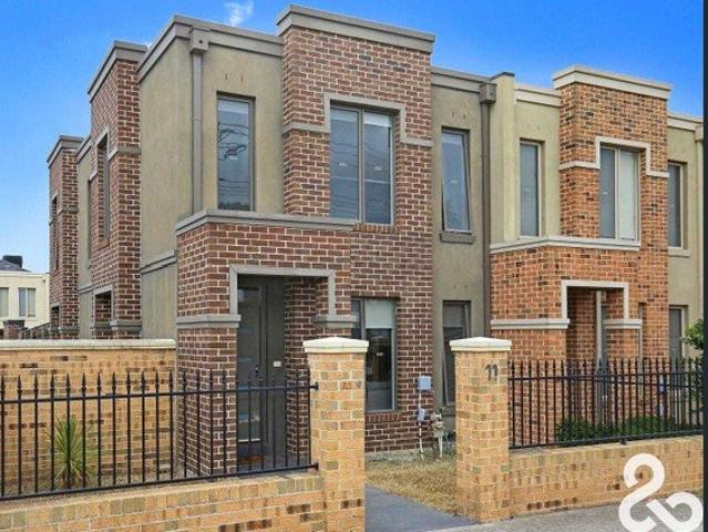 Apartment for rent in South Morang, Melbourne