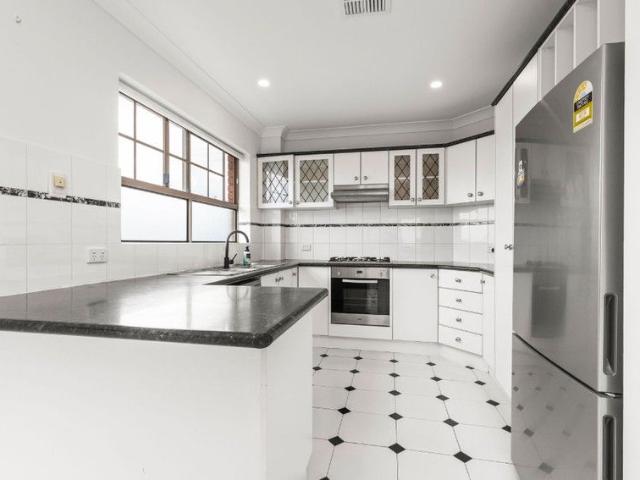 Apartment for rent in Toombul, Queensland