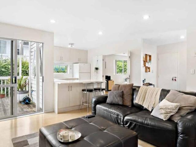 House for rent in Wairau Valley
