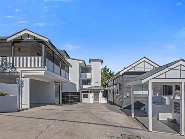 Granny Flat for rent in Toombul, Queensland