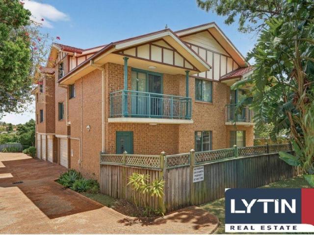 Townhouse for rent in Sydney, New South Wales
