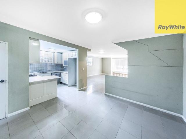 Townhouse for rent in Sydney, New South Wales