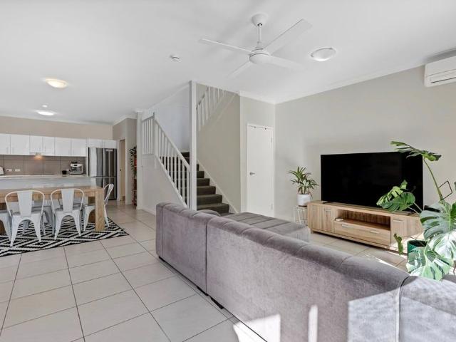 Townhouse for rent in Kings Creek, Queensland