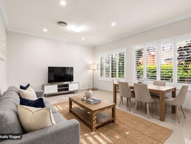 Townhouse for rent in Chipping Norton, Sydney