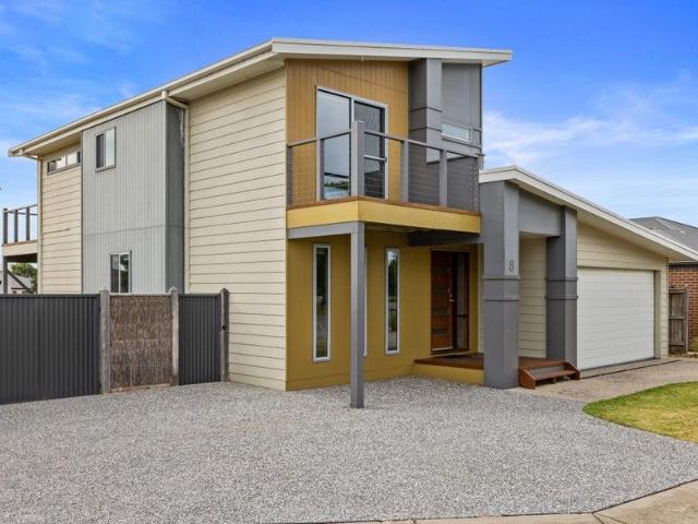 House for sale in Cowes, Victoria