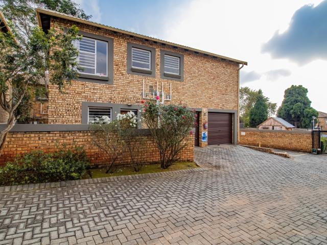 House for rent in Wilgeheuwel, Roodepoort