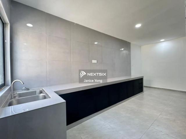 Residential House for sale in Samarahan, Kota Samarahan