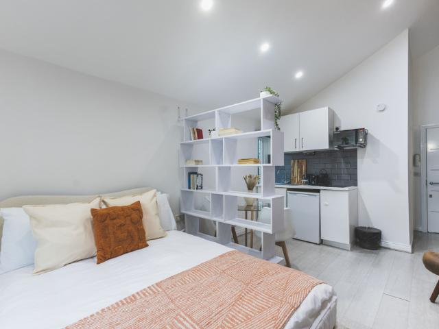 Studio for rent in Kilburn, Greater London