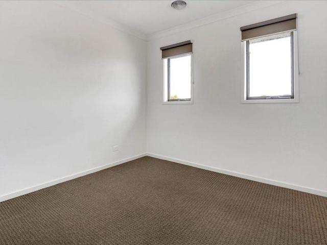 Townhouse for rent in Camerons Creek, Victoria