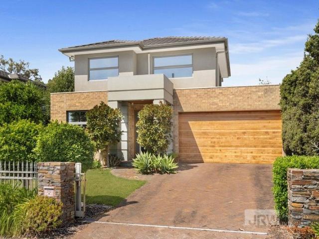 Townhouse for sale in Camerons Creek, Victoria