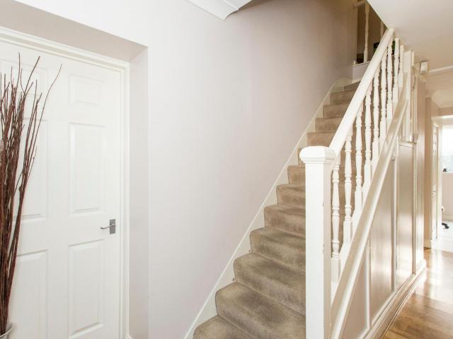 Room for rent in Clayhall, Greater London