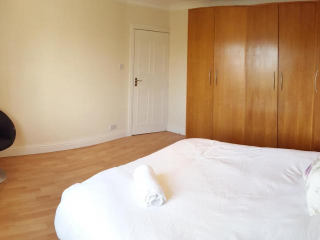 Room for rent in London Borough of Ealing, Greater London