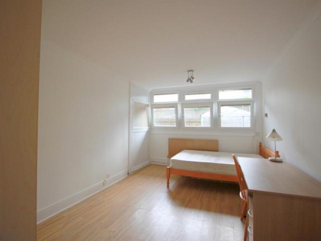 Room for rent in St. George in the East, Wapping