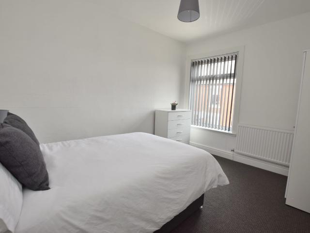 Room for rent in New Normanton, East Midlands